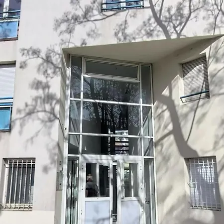Studio A Apartment *